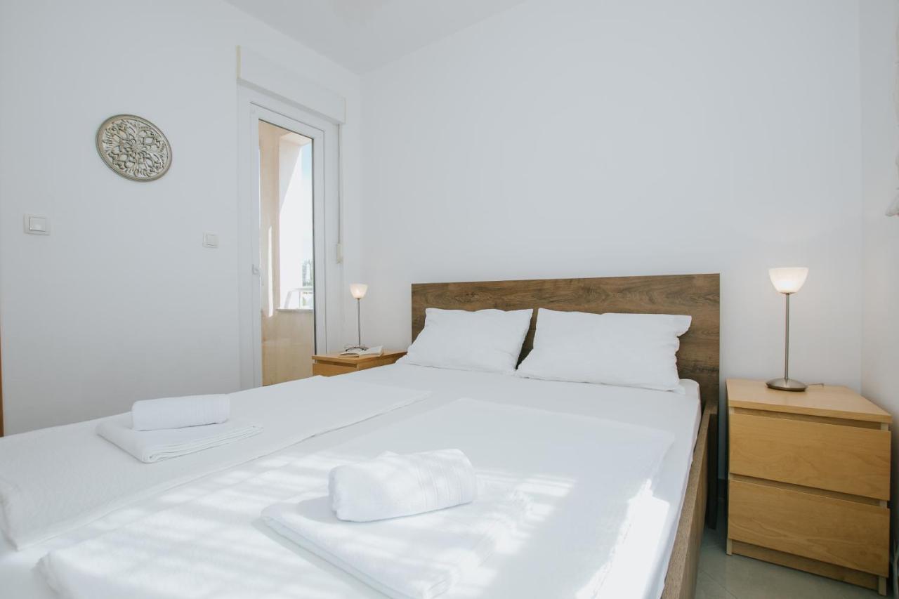 Apartamento Apartman Sunny Trogir Exterior foto